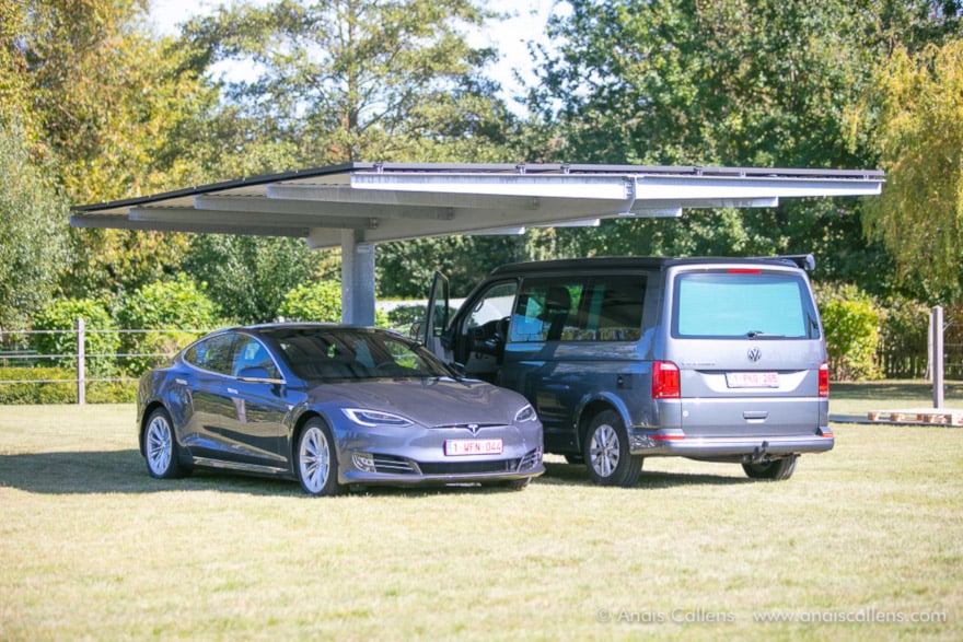 Carport for electric vehicles with integrated solar panel.