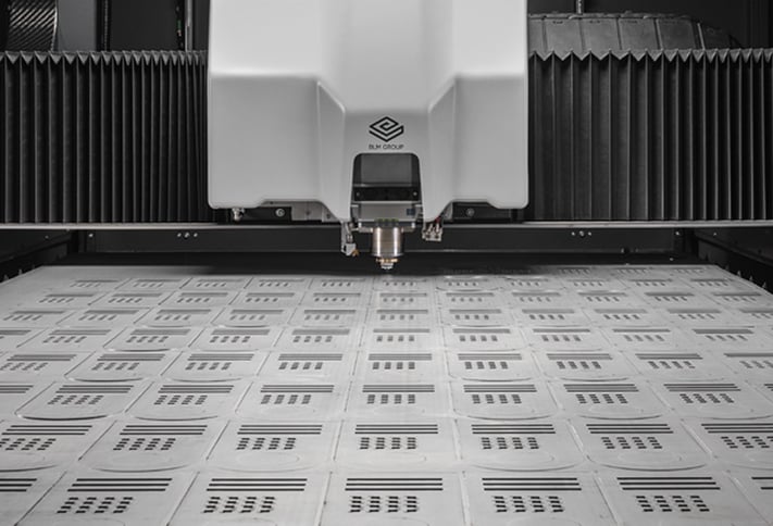 Interno di LS9 impianto di taglio laser lamiera ad elevata produttività con motori lineari.